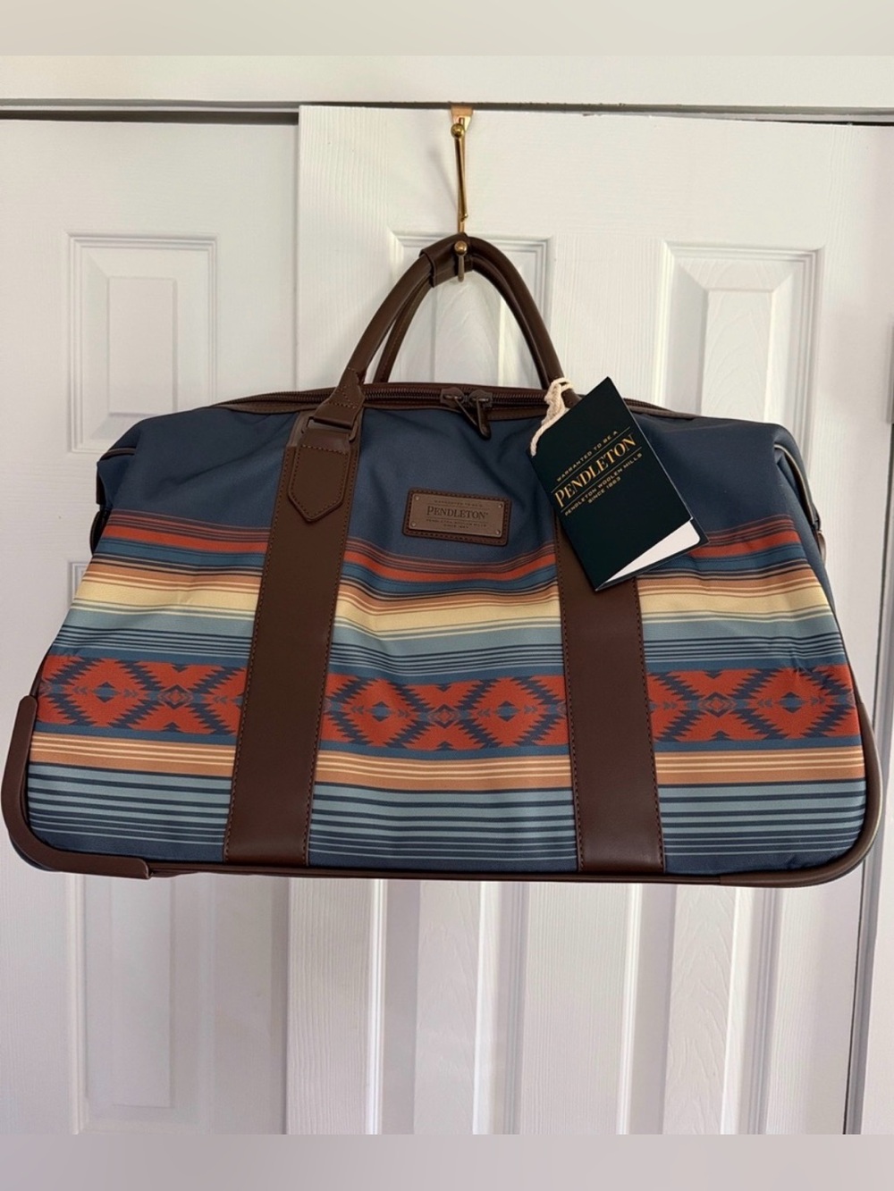 Pendleton Rolling Duffel Bag 22 Inch Turbulence Blue Southwestern Travel Luggage - Picture 13 of 13